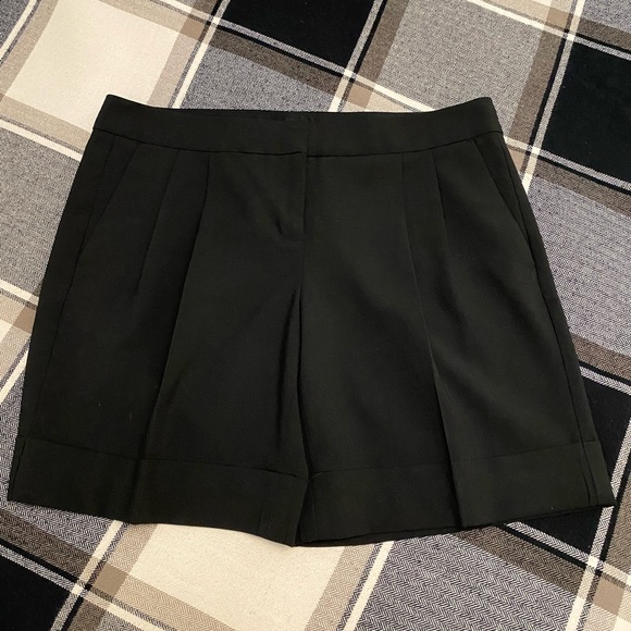 Express Editor Shorts - Picture 9 of 10